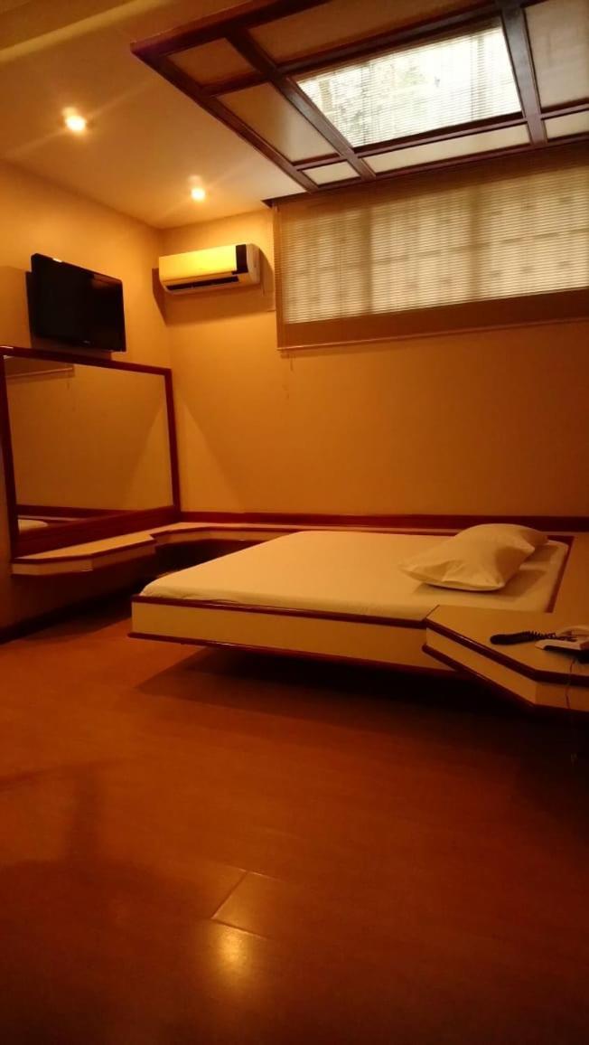 Pousada E Motel Blue Inn Каскавел Екстериор снимка